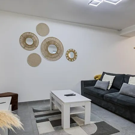 Apartment Rod Attractive F2 With Patio On Place Saint Marc In